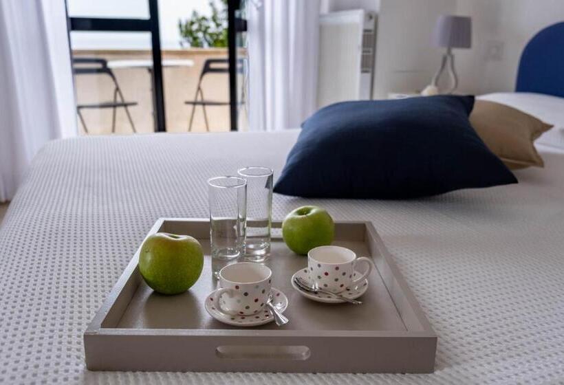 海景标准间带阳台, Villa Penelope