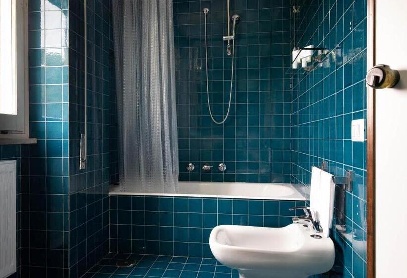 海景标准间带阳台, Villa Penelope