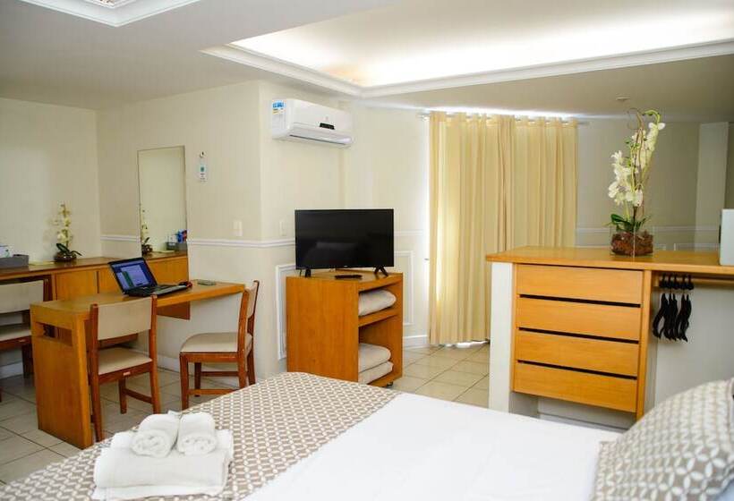 Номер Стандарт Трехместный, Village Icarai