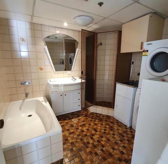 침실 1개 아파트, Zenith Ocean Front Apartments
