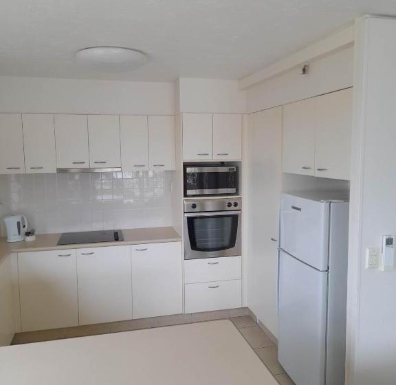 شقة غرفة واحدة, Zenith Ocean Front Apartments