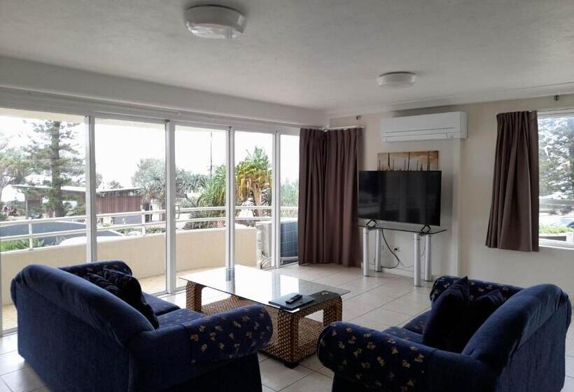 شقة غرفة واحدة, Zenith Ocean Front Apartments