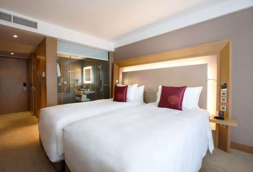 اتاق سوپریور, Novotel Yangon Max