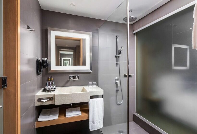 اتاق سوپریور, Novotel Yangon Max