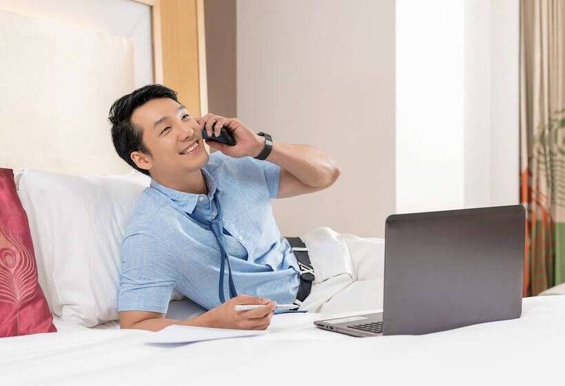 اتاق لوکس, Novotel Yangon Max
