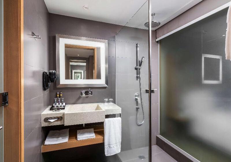 اتاق سوپریور, Novotel Yangon Max