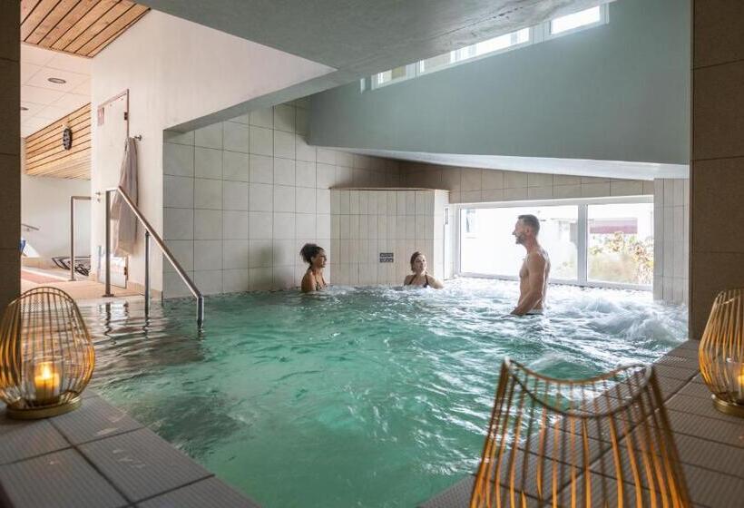 스탠다드 스튜디오, Residence Rive Droite