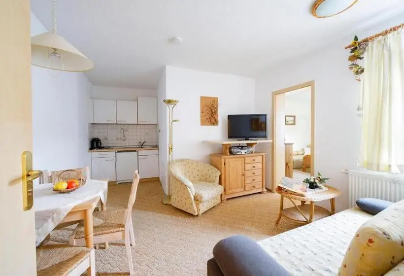 Apartamento 1 Dormitório, Landpension Risch