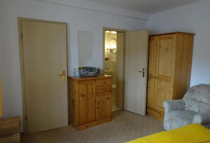 Apartamento 1 Dormitório, Landpension Risch