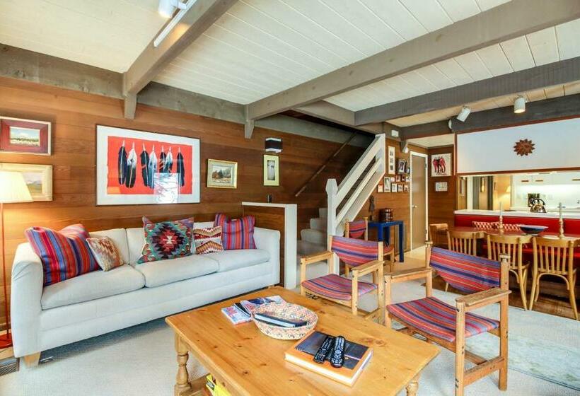 شقة غرفة واحدة, Dollar Meadows 1383