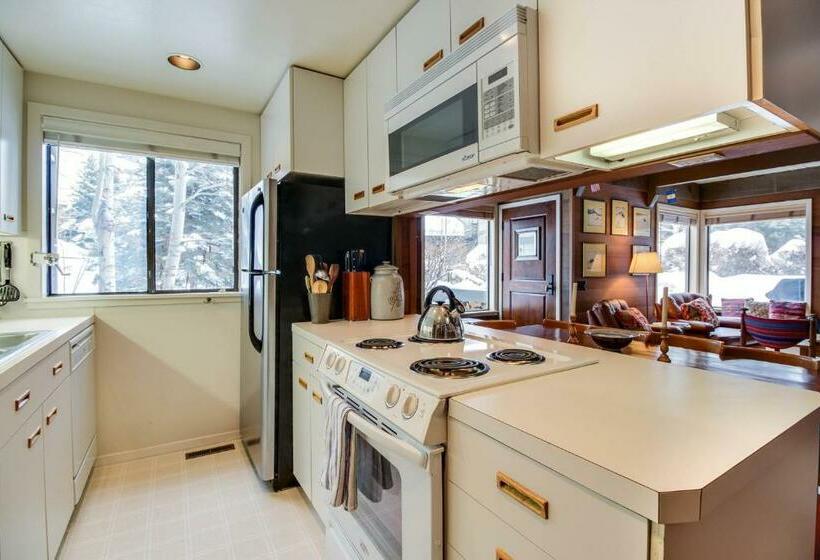 شقة غرفة واحدة, Dollar Meadows 1383