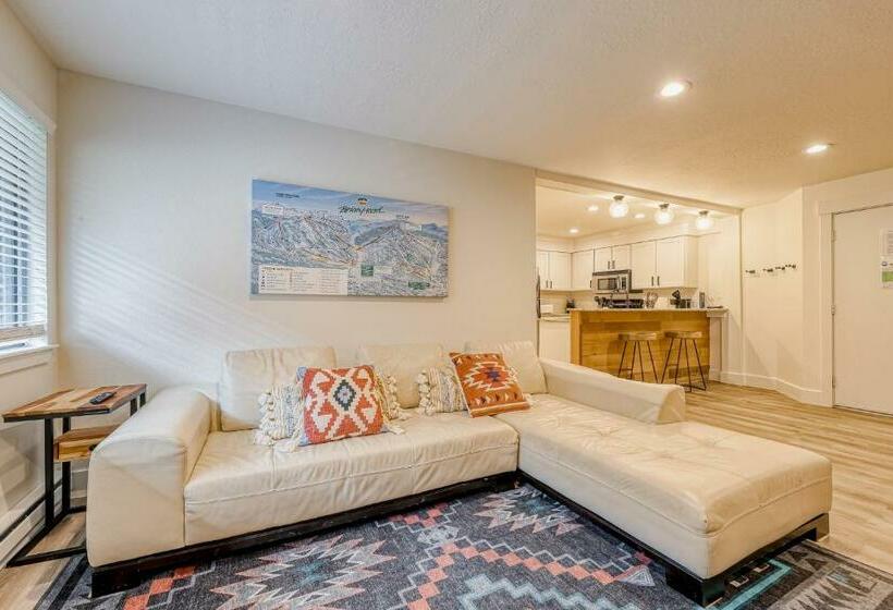 침실 2개 아파트, Giant Steps #40