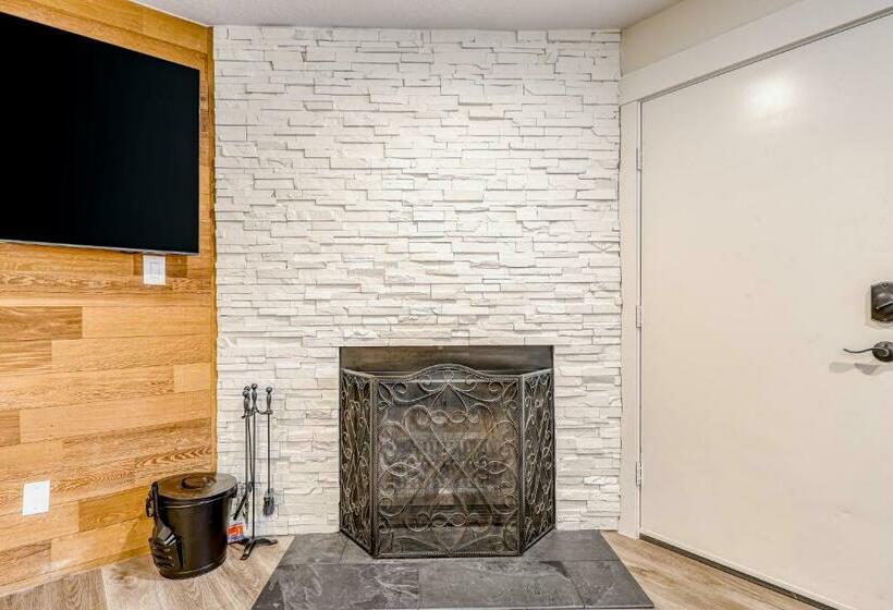 침실 2개 아파트, Giant Steps #40