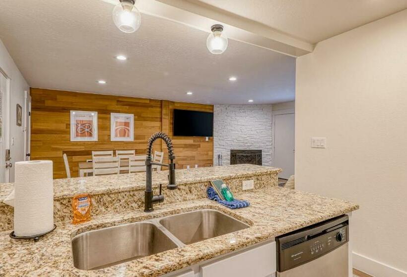 침실 2개 아파트, Giant Steps #40