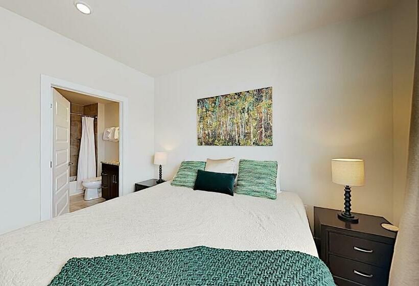 דירת שלושה חדרים, La Bonte Townhomes Unit 304