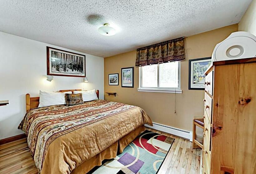 דירת חדר, Hi Country Haus 1414