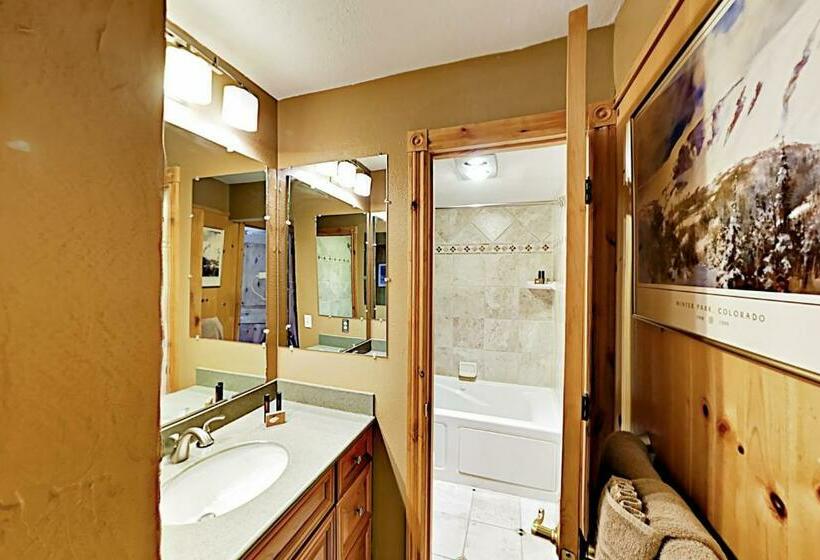 דירת חדר, Hi Country Haus 1414