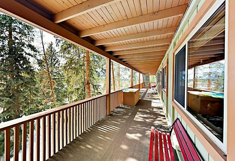 דירת חדר, Hi Country Haus 1414