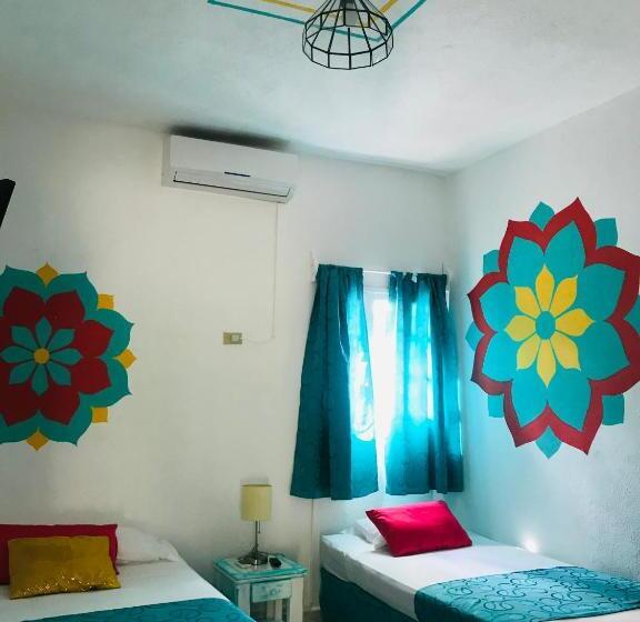 اتاق استاندارد سه نفره, Hc Liri