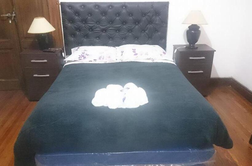 ルームシェアのワンベッド, Hostel Marino Rosario