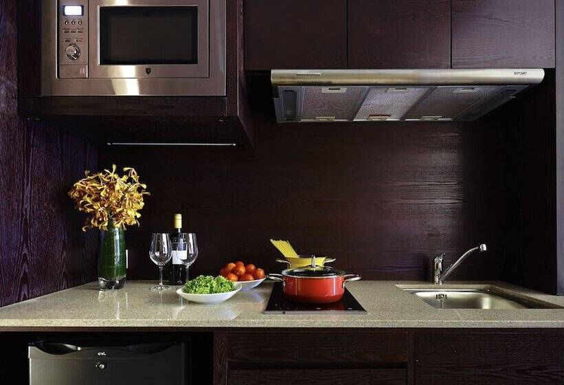 اتاق لوکس, Amari Dhaka