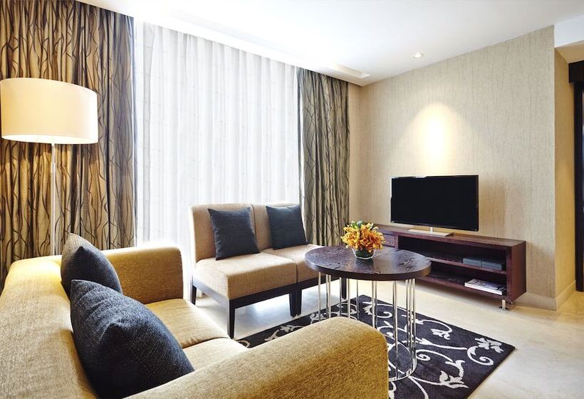 سوییت جونیور, Amari Dhaka