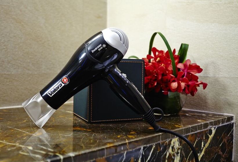 سوییت جونیور, Amari Dhaka