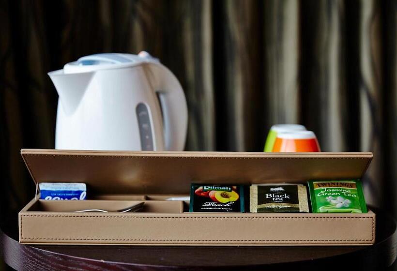 اتاق لوکس, Amari Dhaka