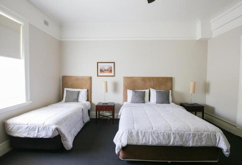 Семейный Номер, Gosford