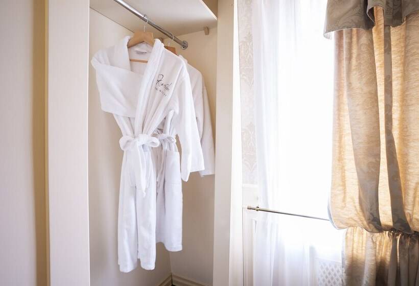 جناح, Kavalier Boutique