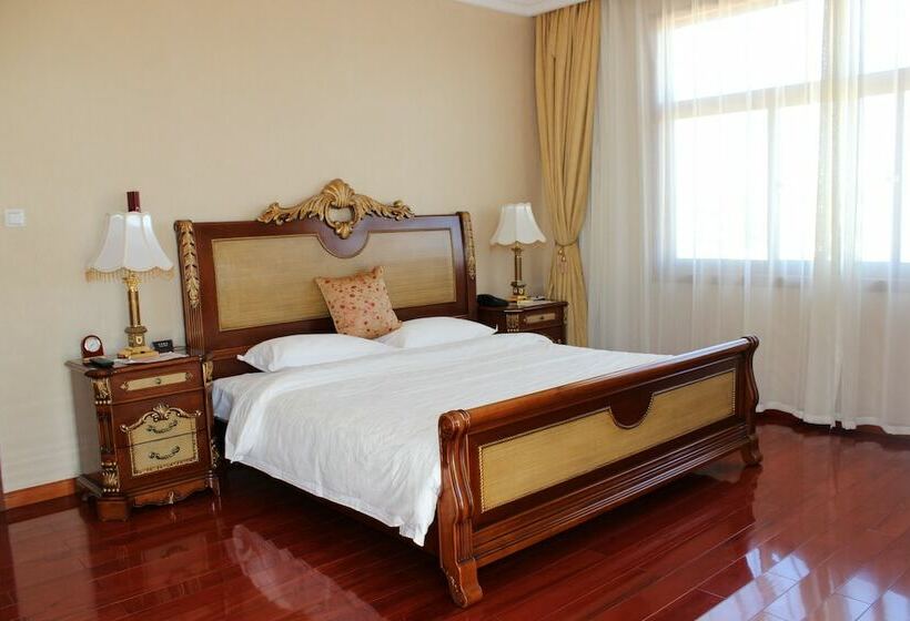 اتاق استاندارد, Madagascar Golden Peacock