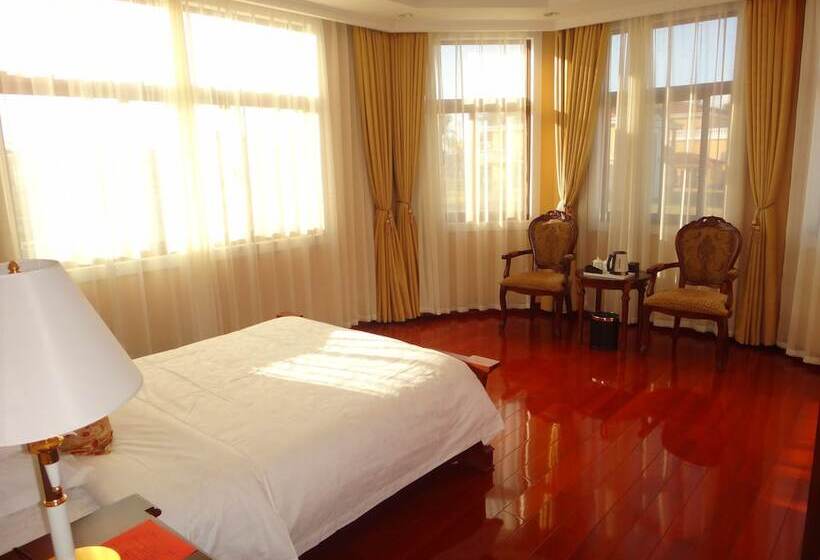 اتاق استاندارد, Madagascar Golden Peacock