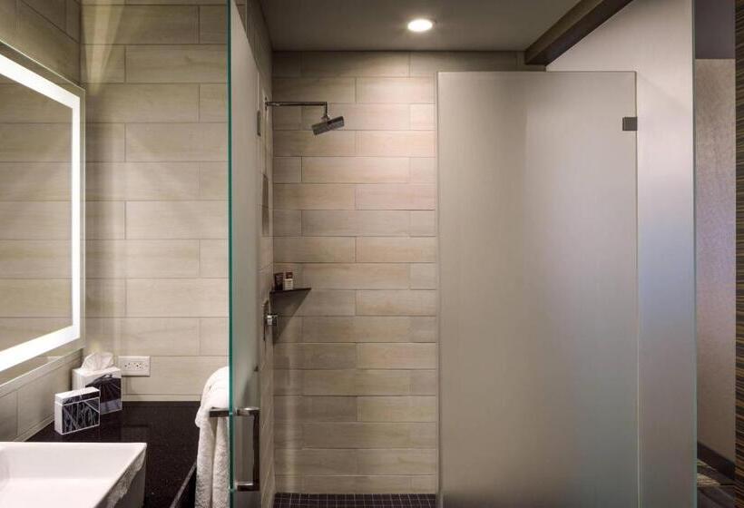 キングサイズベッドのスタンダードルーム, Metropolitan At The 9, Autograph Collection