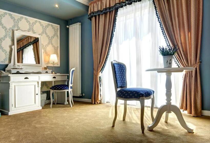 سوییت جونیور, Villa Boutique Lafayette