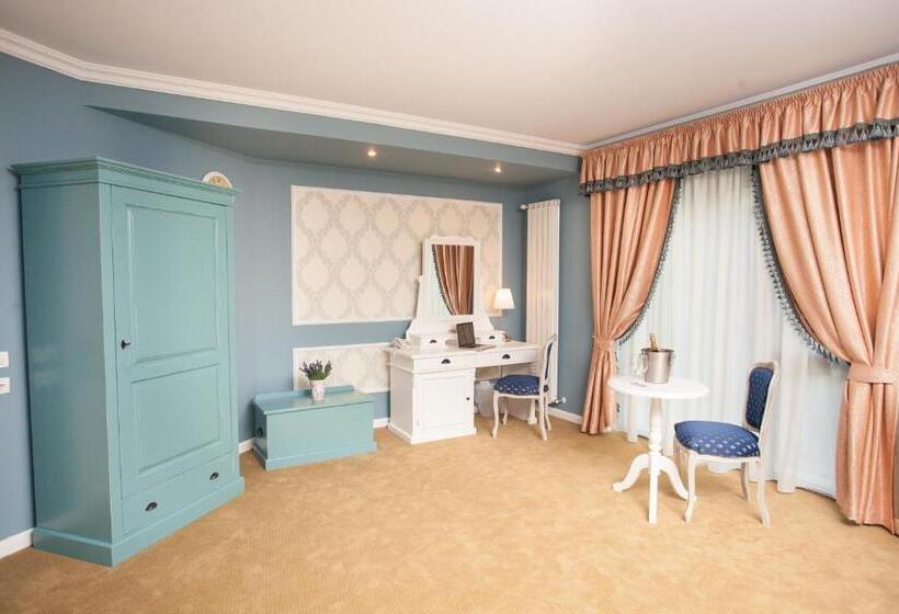 سوییت جونیور, Villa Boutique Lafayette