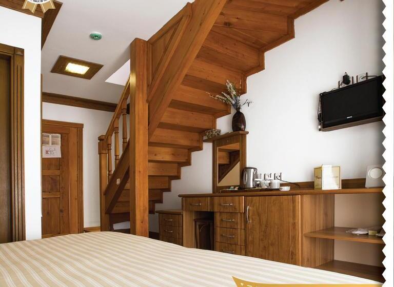 جناح مطل على البحر, Otel Azmakhan