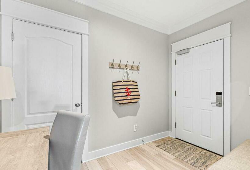 شقة 3 غرف, Seaview Villas   Seas The Day On 30a