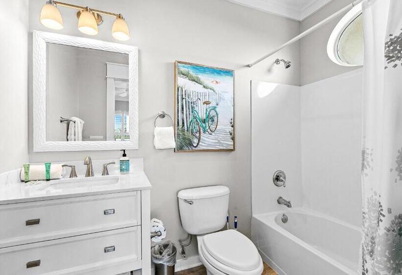 شقة 3 غرف, Seaview Villas   Seas The Day On 30a