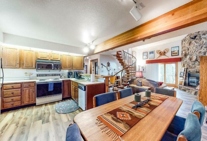 Апартаменты 2 Спальни, Winter Park Cozy Condo