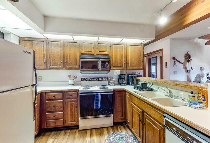 Апартаменты 2 Спальни, Winter Park Cozy Condo