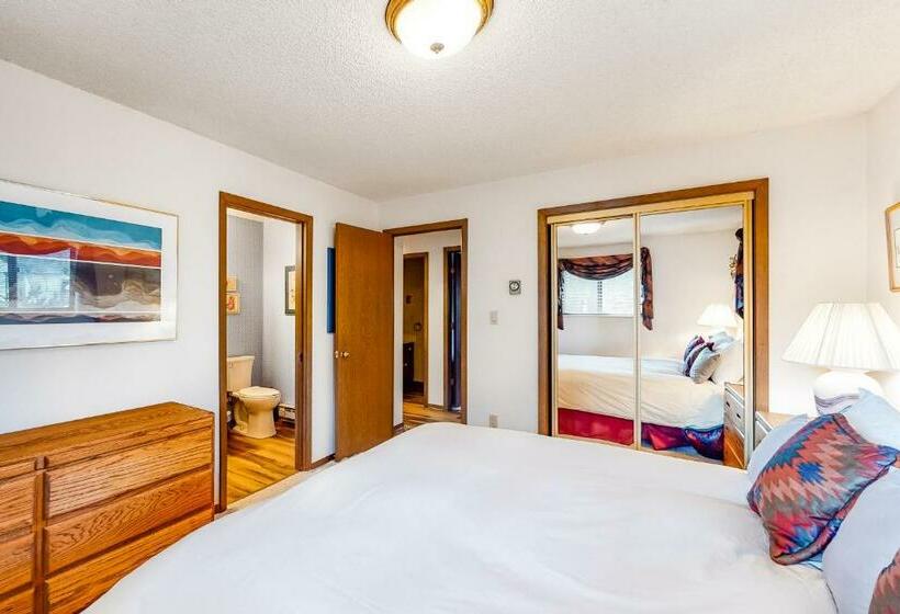 Апартаменты 2 Спальни, Winter Park Cozy Condo