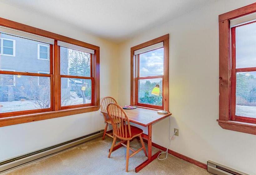 침실 2개 아파트, 24 Northface Circle