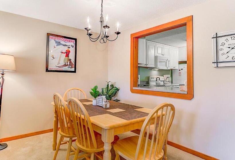 침실 2개 아파트, 24 Northface Circle