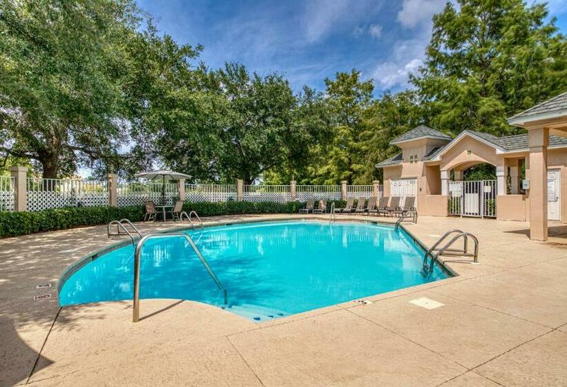 ３ベッドルームアパートメント, Cypress Point Condominiums At Craft Farms #306b