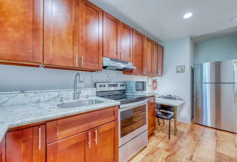 ２ベッドルームアパートメント, Monsarrat Apt. C