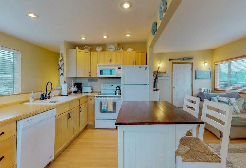 شقة 3 غرف, Sea Oats