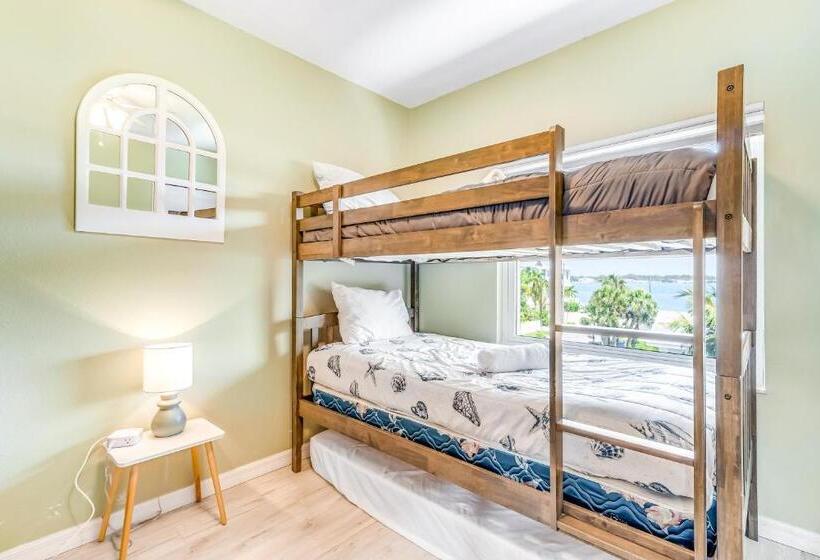 בית, 2 חדרי שינה, Sunset Villa 2