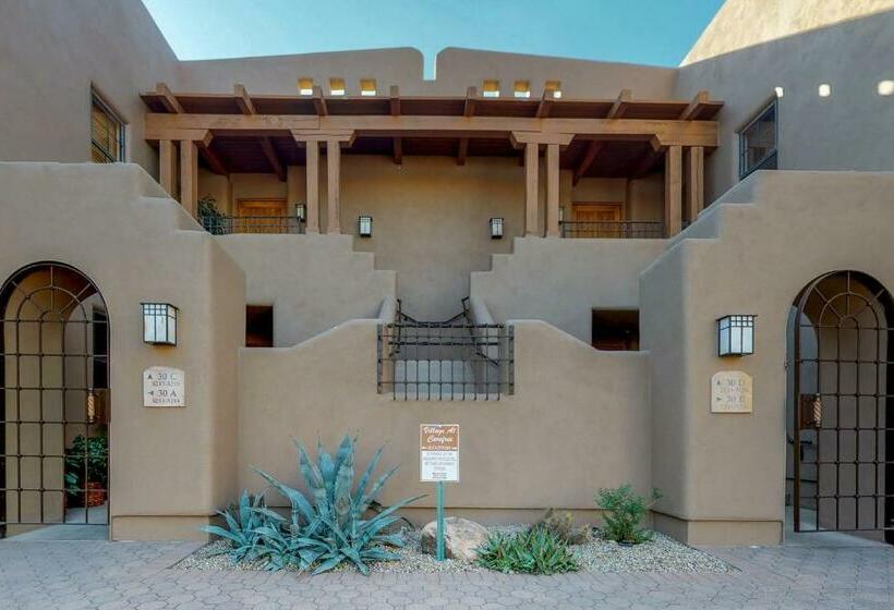 شقة غرفة واحدة, Village At Carefree