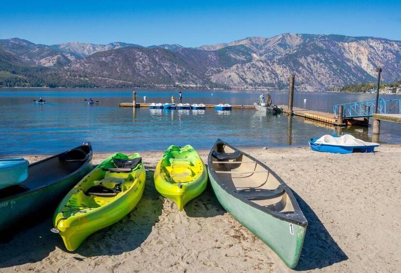 Апартаменты 3 Спальни, Wapato Point Halmalka Condo 511a