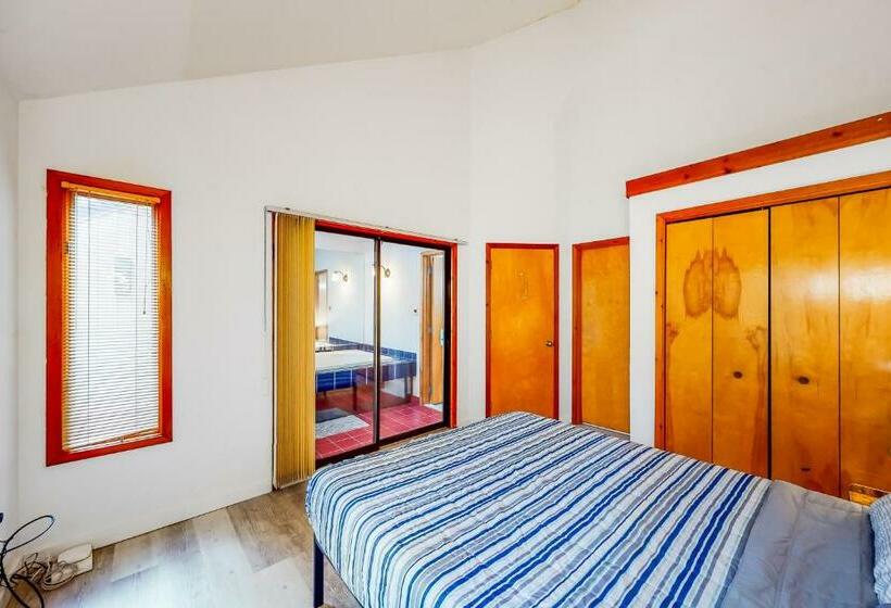 Апартаменты 2 Спальни, Mountainside Oasis